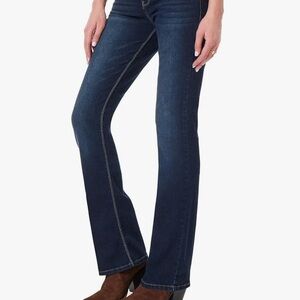 Wallflower Lucious Curvy Boot cut Jeans. Size 0. New without tags